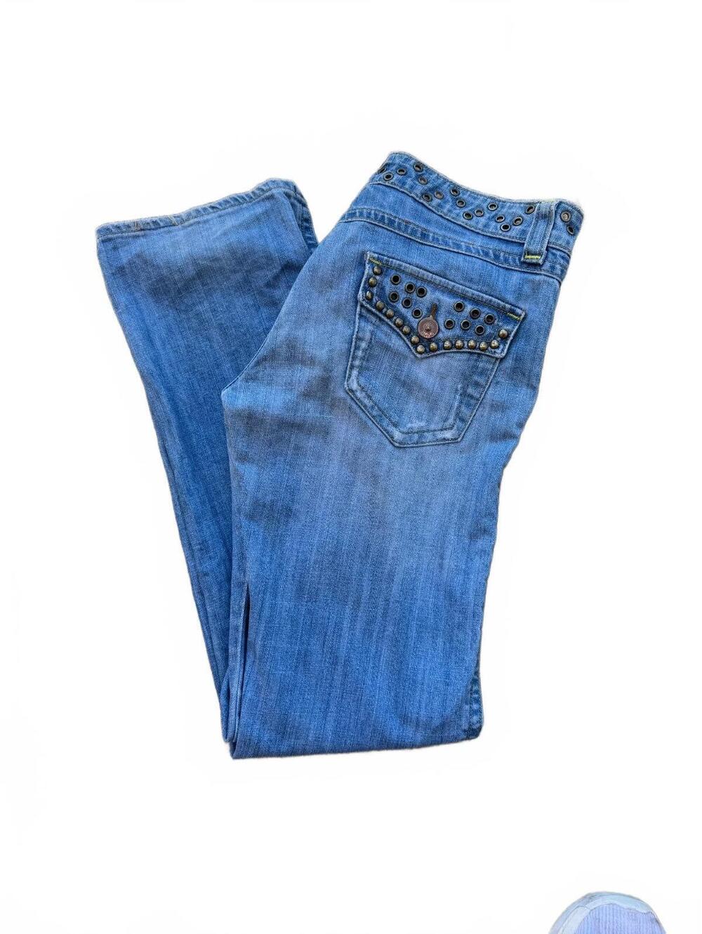 Miss Me JP4288 boot cut with jeweled embellishments(0186)